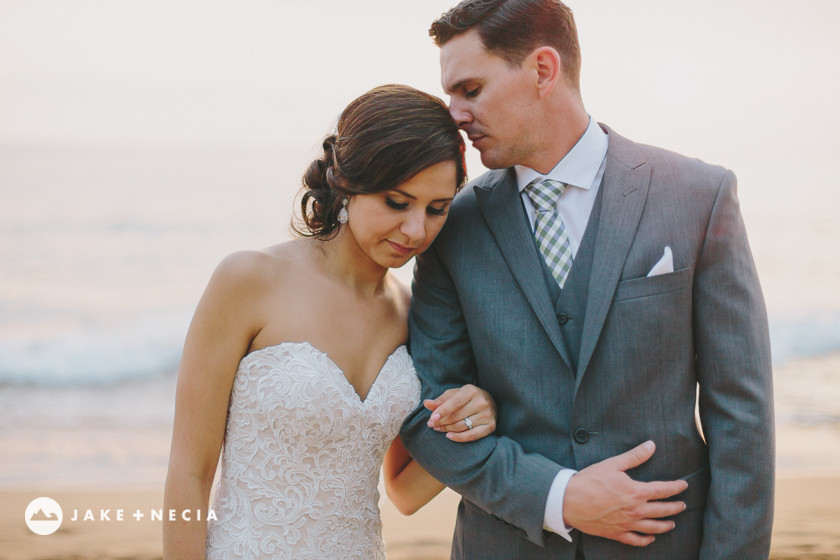 Jake and Necia Photography | Maui Wedding at Gannon's (13)