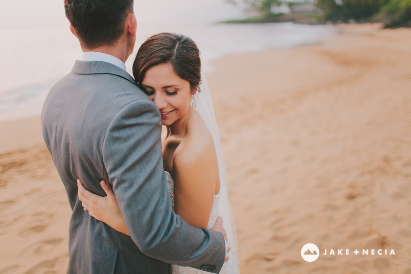 Jake and Necia Photography | Maui Wedding at Gannon's (7)
